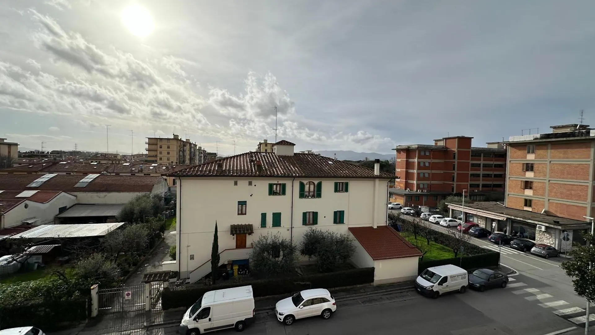 Bilocale In Marmo A Prato Apartment