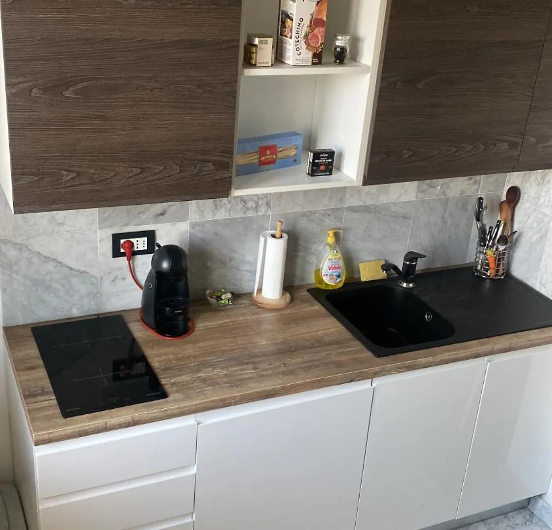 Bilocale In Marmo A Prato Apartment